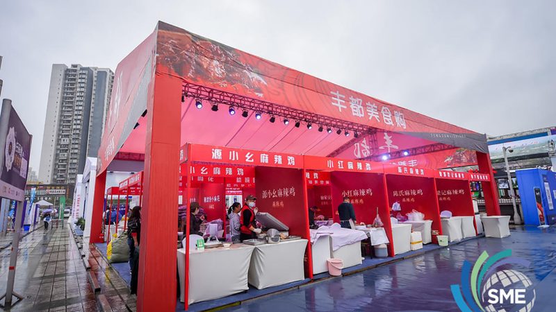 喷绘写真：了解其优缺点，助力展台效果提升