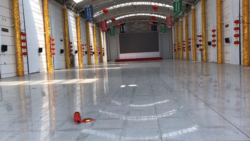 高亮灯箱：制作工艺与批发价格解析