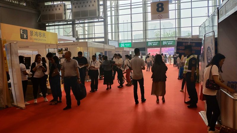 如何搭建一场高效、合规的特装展台？**